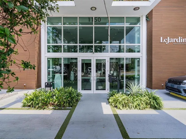 1150 102nd St #401, Bay Harbor Islands, FL 33154