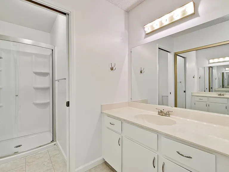 49 Showers Dr #F436 — Photo 29