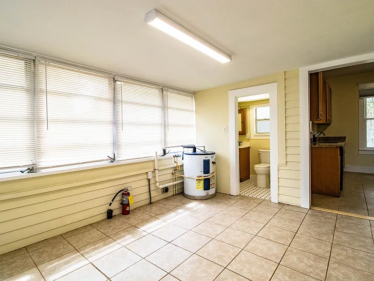 412 E Tillman Ave — Photo 13