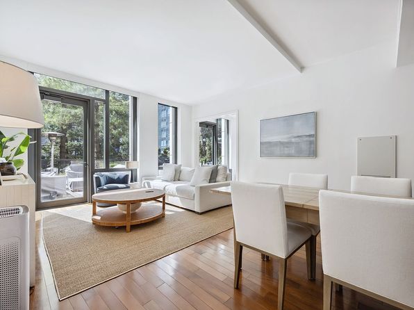 99 Warren St APT 5D, New York, NY 10007