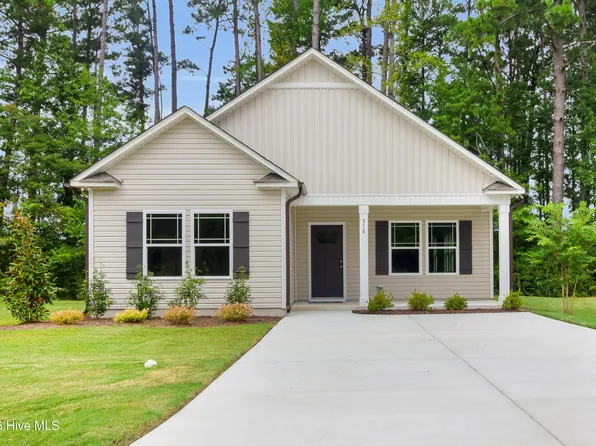 318 Camp Creek Drive, Oriental, NC 28571