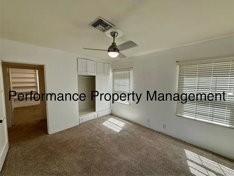 121 Bedford Way — Photo 6