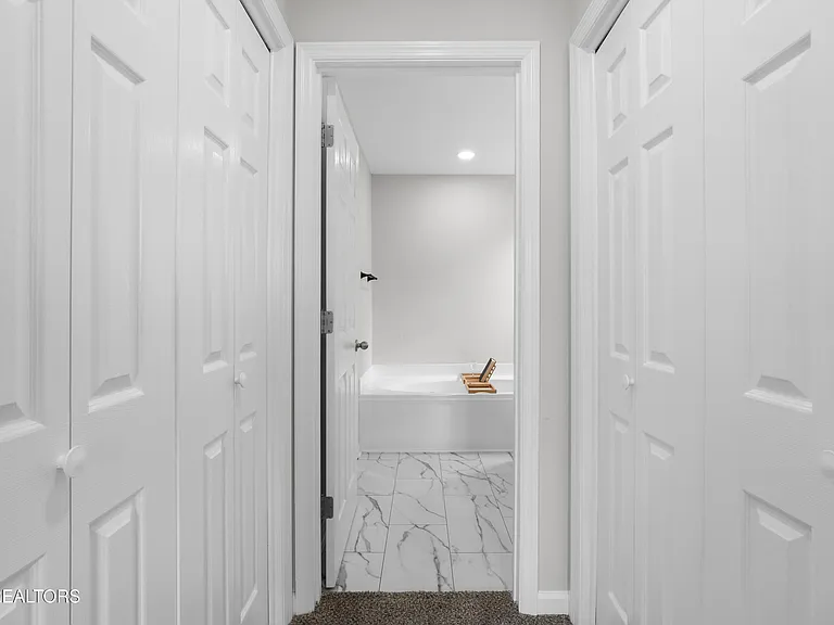 8860 Brucewood Ln — Photo 30