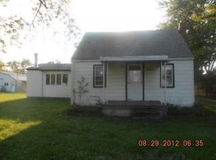 9225 Grafton Rd, Carleton, MI 48117