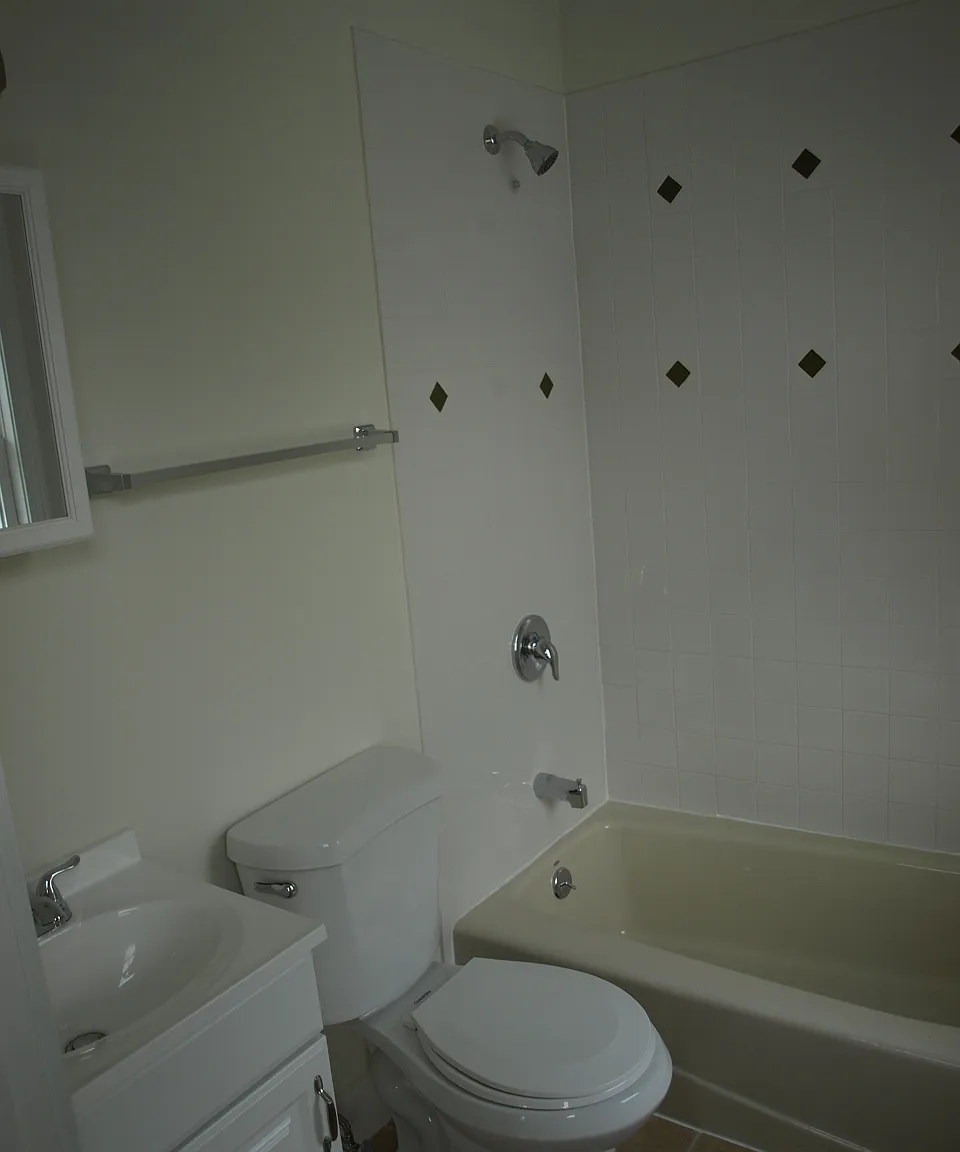 Studio, 600 sqft, $1,425 — Photo 3
