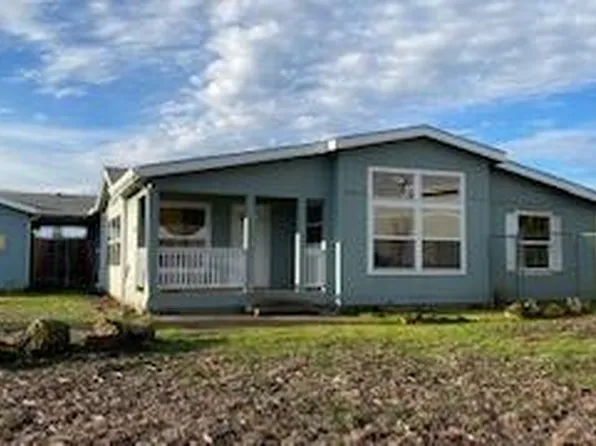 217 Deer Park Ln, Shady Cove, OR 97539
