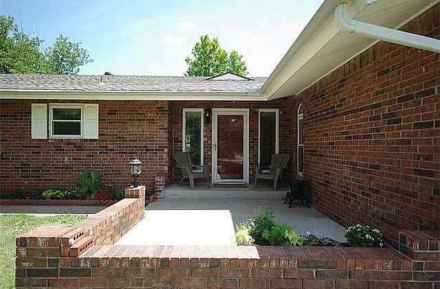 1st image of 21480 N Heidi Dr