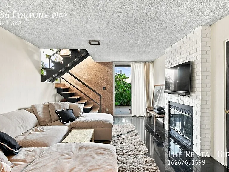 936 Fortune Way — Photo 44