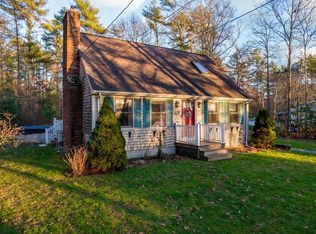 16 Gammons Rd, Acushnet, MA 02743