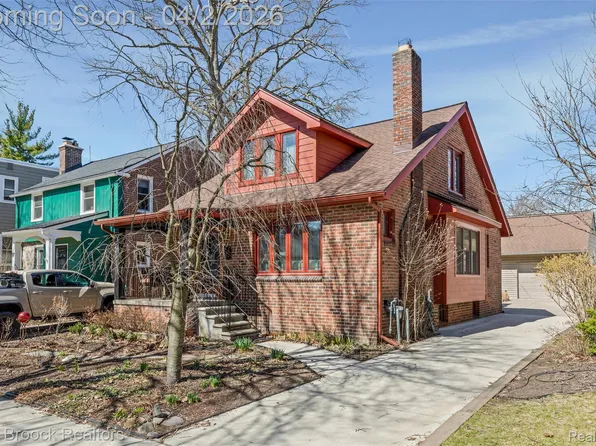 49 Amherst Rd, Pleasant Ridge, MI 48069