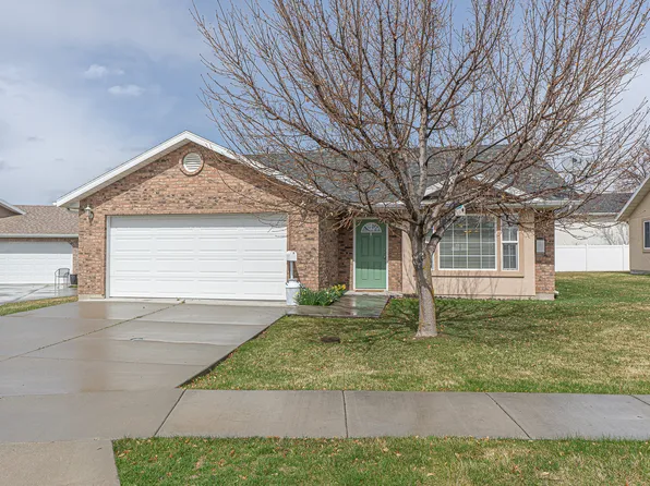 275 W 260 N, Hyde Park, UT 84318