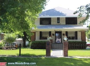 1207 9th St, Aurora, NE 68818