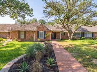 2 Oaklawn Park, Midland, TX 79705