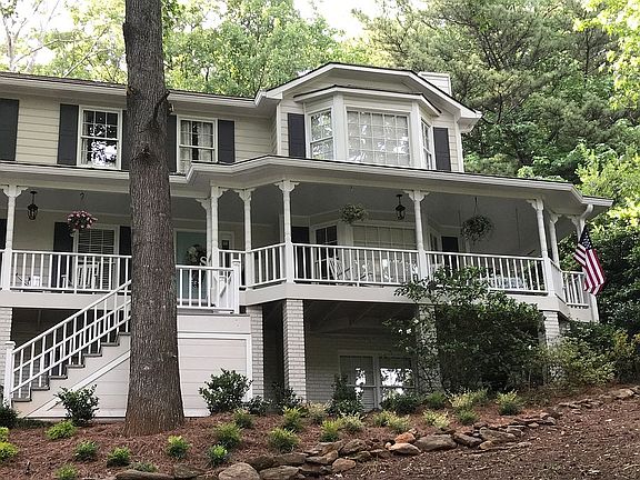 Beautiful "southern" home