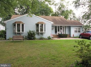 826 Cypress Rd, Warminster, PA 18974