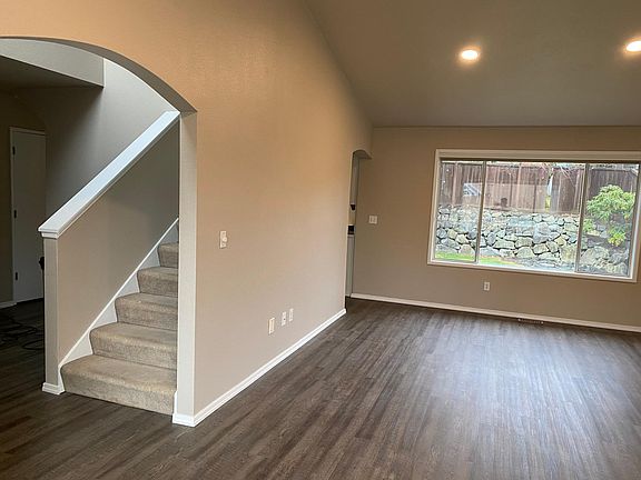 5th image of 37421 18th Ave S