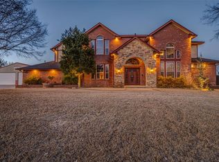 1902 W Lakewood Dr, Guthrie, OK 73044