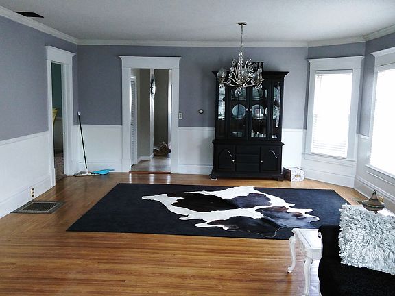 4th image of 207 White St