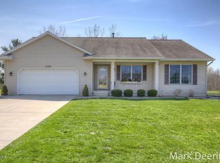 3738 Lenters Dr, Hudsonville, MI