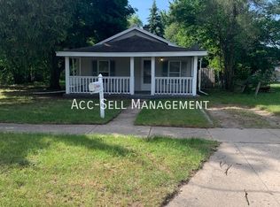 130 40th St SW, Wyoming, MI 49548