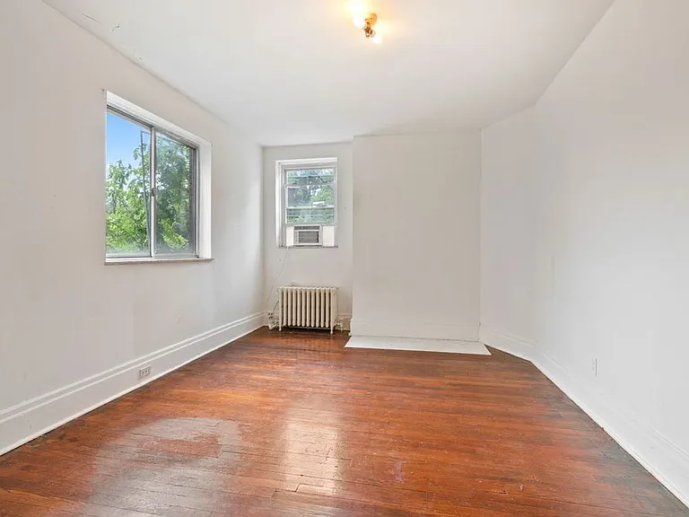 Bedroom #1