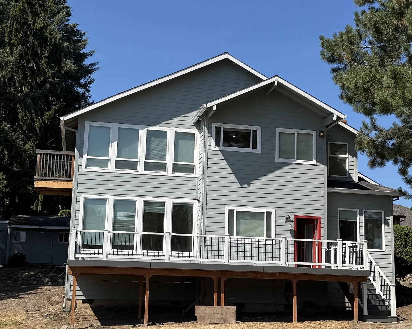 5 bed, 2584 sqft, $3,950 — Photo 3