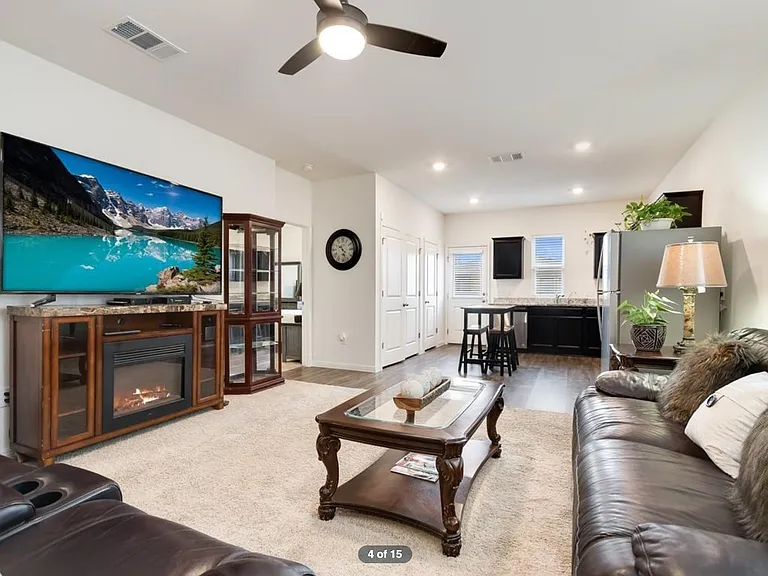304 Bell Rings Dr — Photo 4