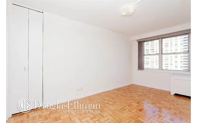 Rented by Douglas Elliman | media 6