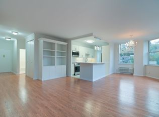 100 Grand Cove Way #PENTHOUSE 5J, Edgewater, NJ 07020