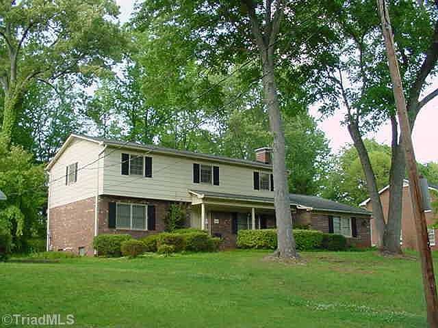 2nd image of 3870 Tangle Ln