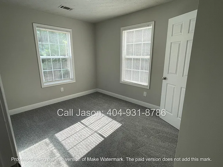 250 Stafford St NW #B — Photo 10