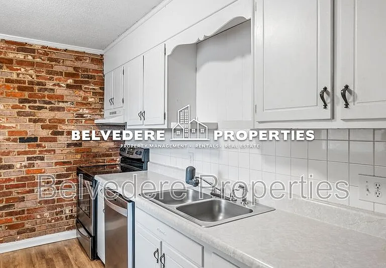 360 S Cherry St #B — Photo 10