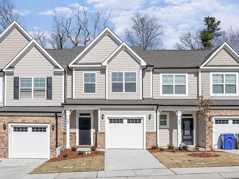 327 Marbella Grove Ct — Photo 3