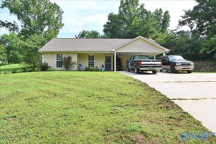2nd image of 49 County Road 769