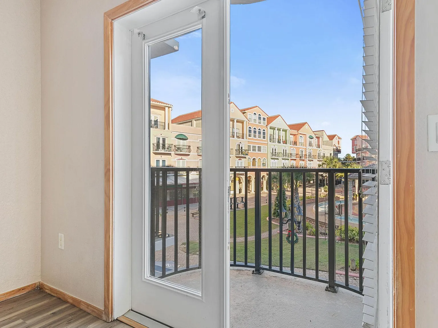 1 bed, 625 sqft, $1,200 — Photo 3
