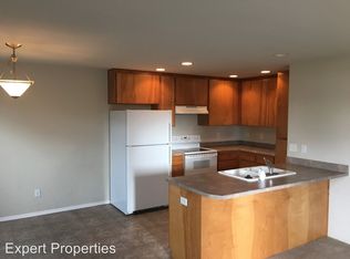 3161 Juniper Ridge Dr #5, Medford, OR 97504