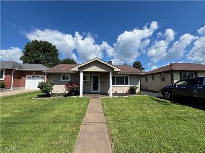 484 Louella Ave, Chester, WV, 26034