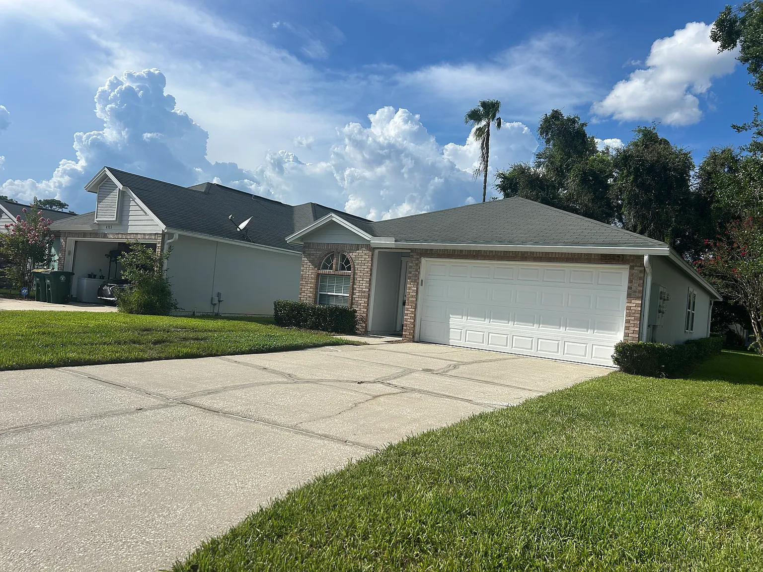 3 bed, 1228 sqft, $2,100 — Photo 2