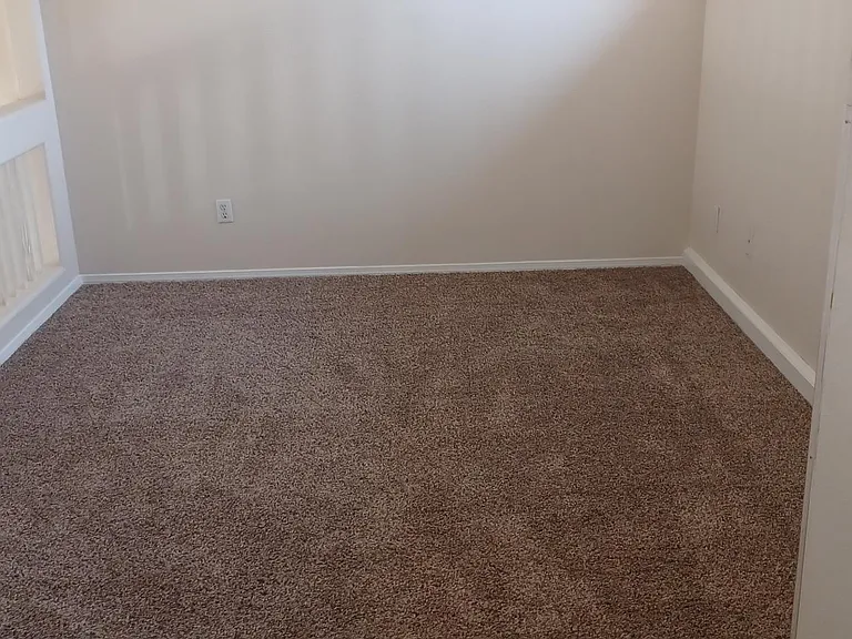 5760 W Valley Cir — Photo 26
