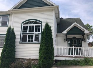 39811 Bloomfield Rd, Genoa City, WI 53128