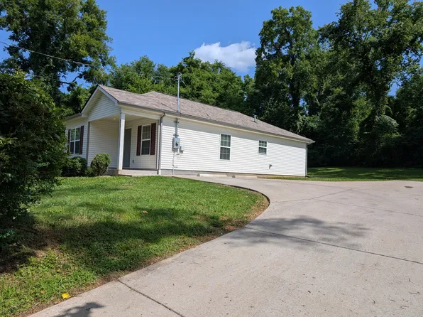 421 W 3rd St, Columbia, TN 38401