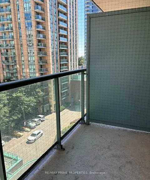 22 Olive Ave #807 — Photo 11