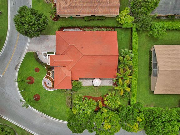 3rd image of 5701 NW 47th Court