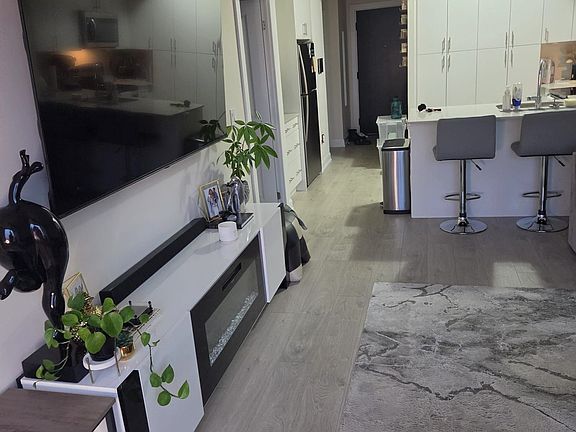 2nd image of 3200 William Colston Ave #810