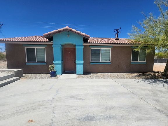 2nd image of 73466 El Paseo Dr APT 4