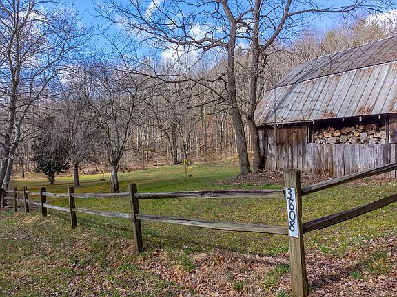 4th image of 3808 Walnut Creek Rd