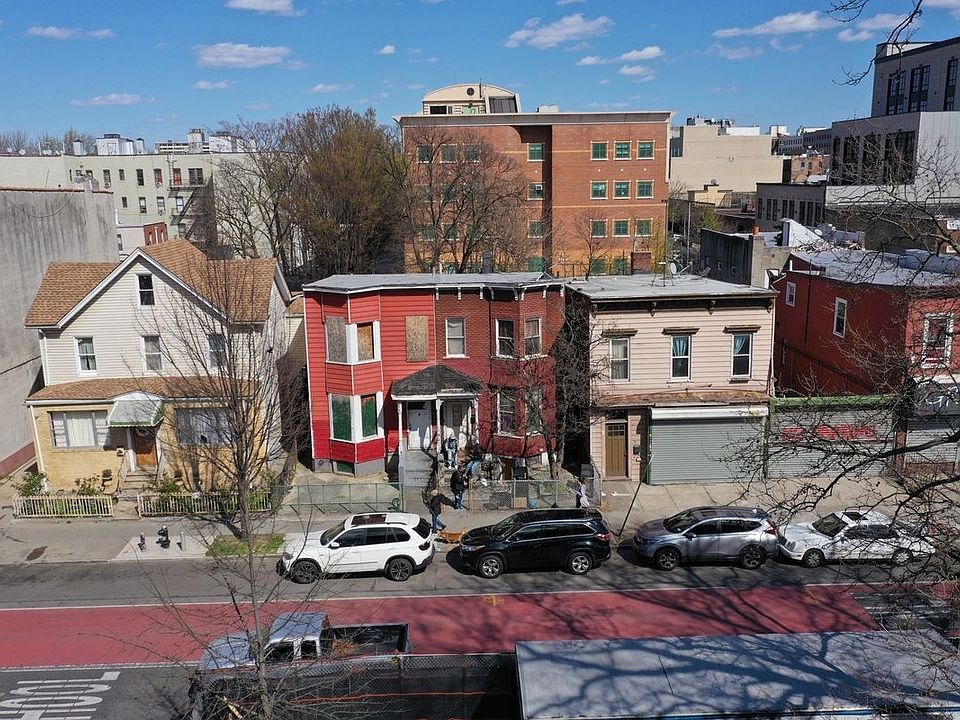 1st image of 623 Rogers Ave #1