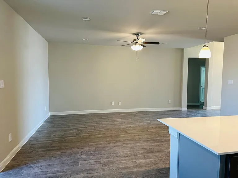 2516 Bellatrix Dr — Photo 8