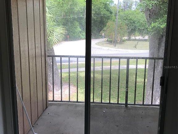 5th image of 190 Hickory Woods Ct APT 4B