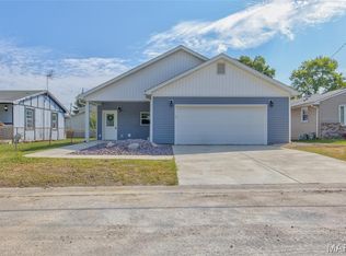 731 Dugger St, Bethalto, IL 62010